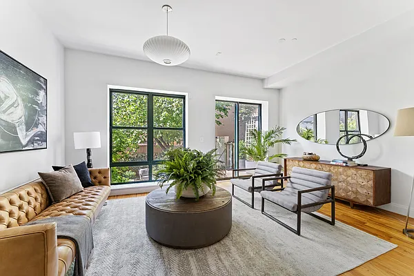 Sold by Compass | media 1