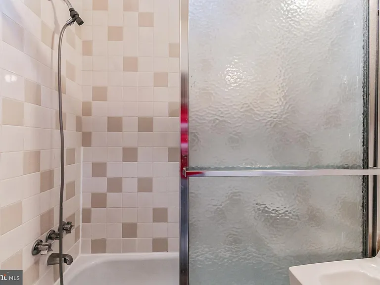 1919 Spruce St #3R — Photo 16
