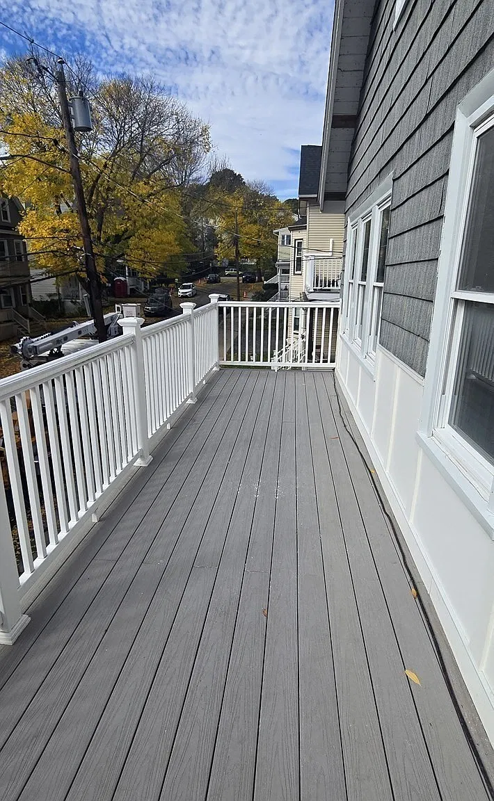 3 bed, 1.0 bath, 1100 sqft, $3,400 — Photo 4
