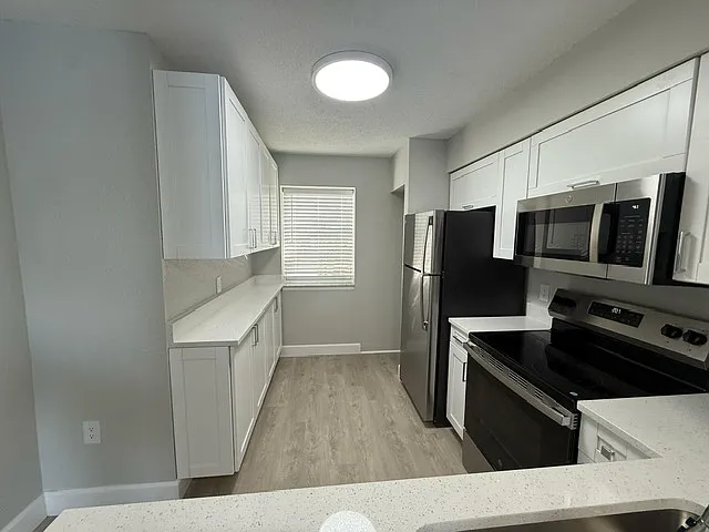 Spring Lake Apartments — Photo 175