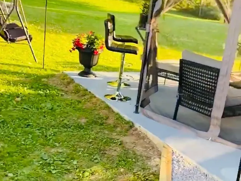 400 Brenda Dr — Photo 12