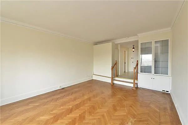 Sold by Avalon Partners NY | media 5