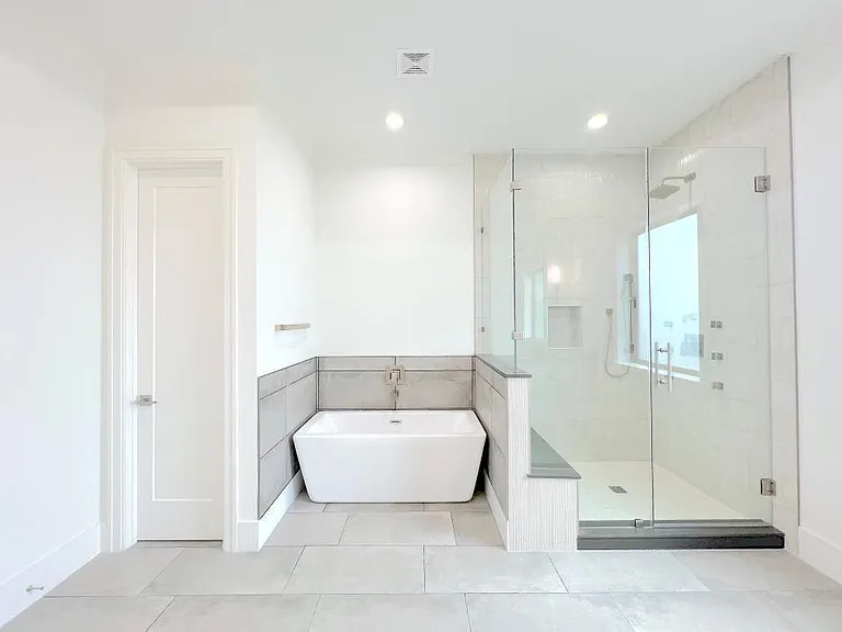 2122 Blalock Rd #A — Photo 23