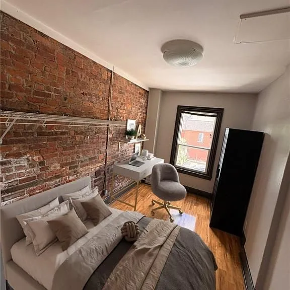 473 King St W #B — Photo 10