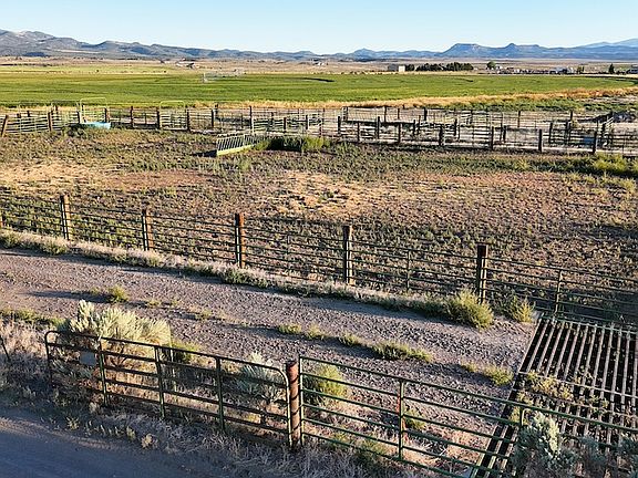 4th image of 3003 N Us Highway 89