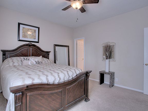 Private Master Bathroom!