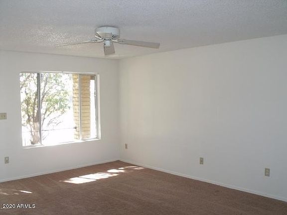 4th image of 524 E Julie Dr
