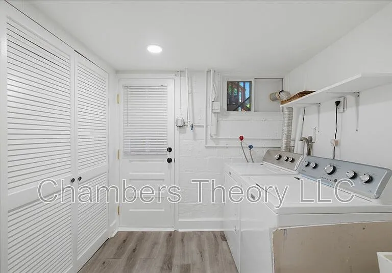 2230 Observatory Pl NW — Photo 17