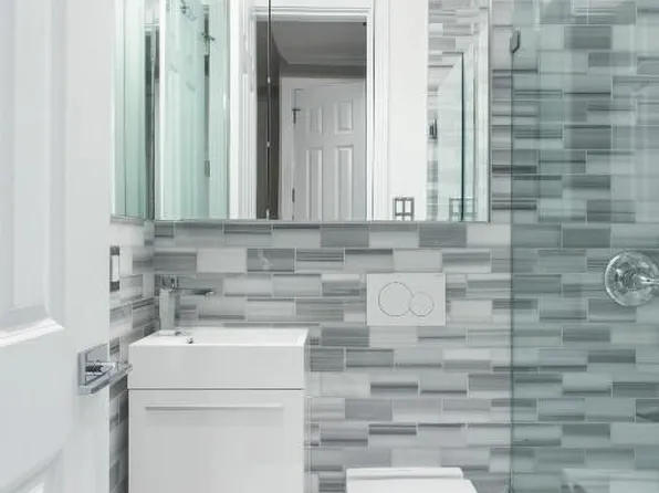 234 Mott Street image 3 of 3