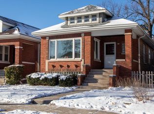 943 N Harvey Ave, Oak Park, IL
