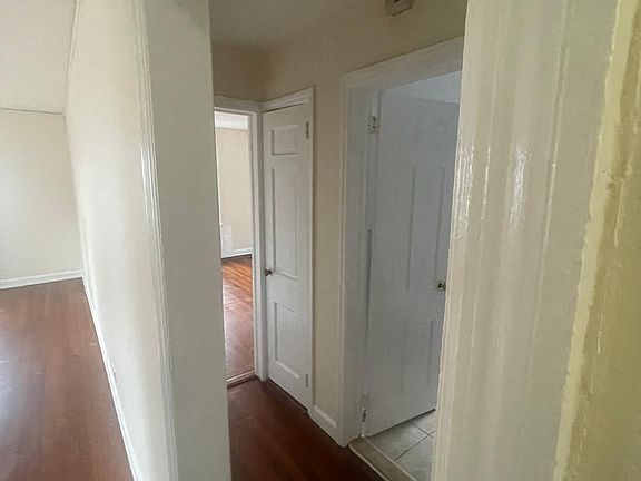 3rd image of 51 Sunnyside Dr APT 2