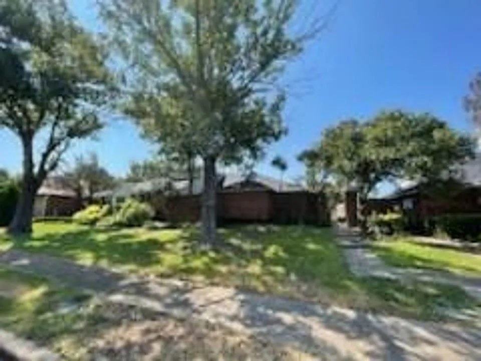 10228 Ridge Oak St