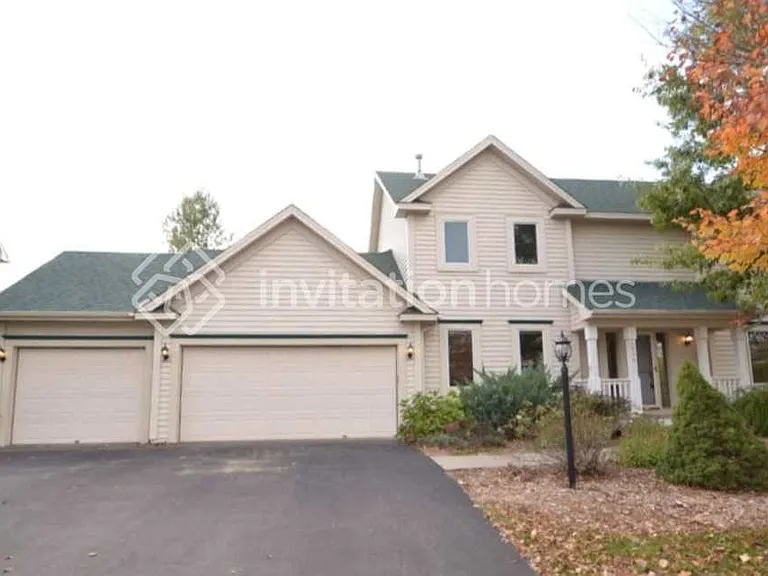 3850 Jamestown Curv — Photo 1