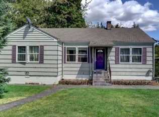 307 4th St, Steilacoom, WA 98388