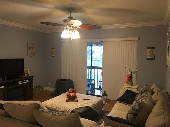 3rd image of 618 Sea Pine Way APT D2