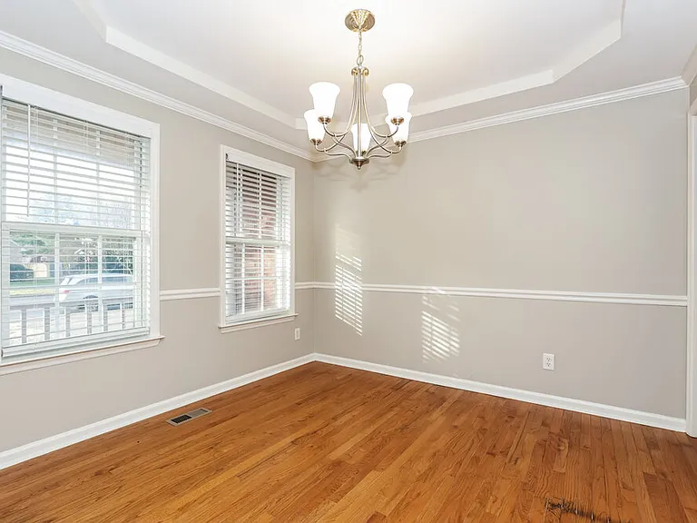 2306 Amber Glen Dr — Photo 6