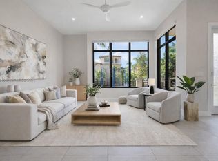 8279 NW 43rd St, Doral, FL 33166