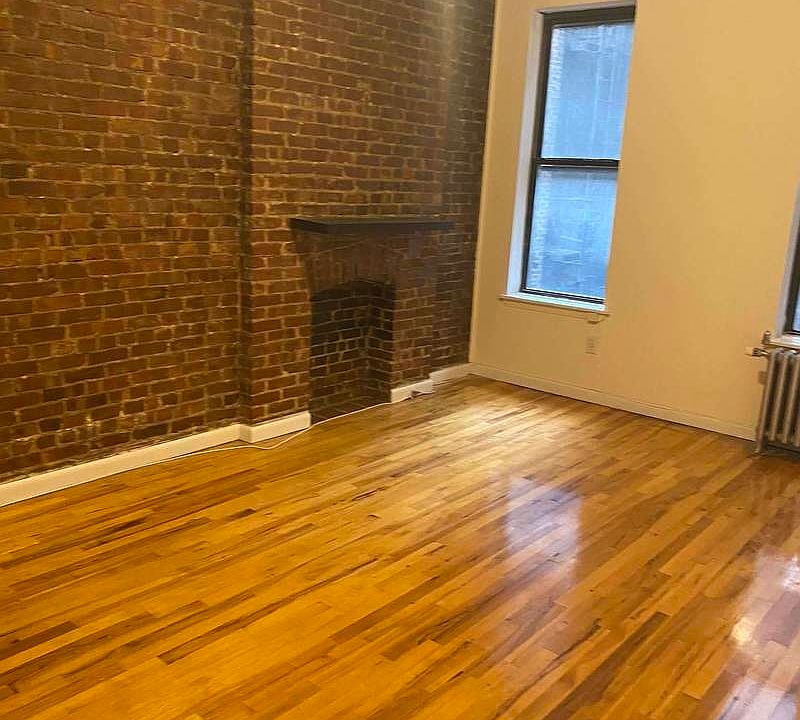 1st image of 365 W 50th St #2R