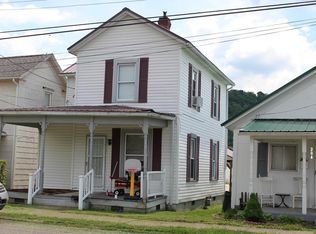 204 S 1st Ave, Paden City, WV 26159