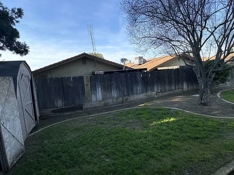 3504 W Cutler Ave — Photo 31