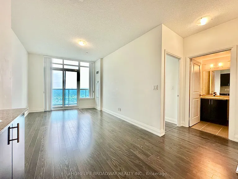 7161 Yonge St #2833 — Photo 8