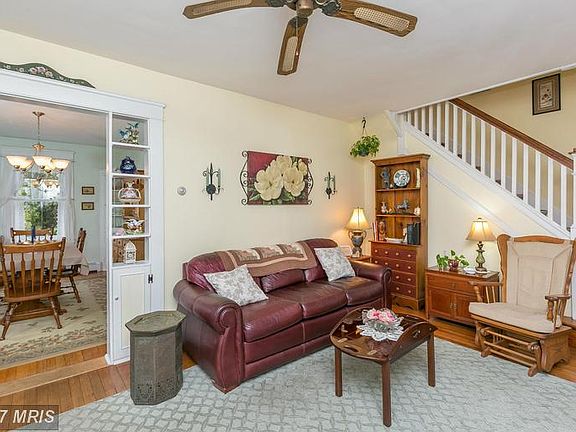 4th image of 518 Hilton Ave