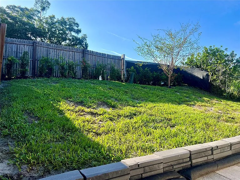 816 Sleepy Harbour Dr — Photo 18