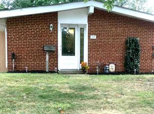 303 Gloucester Dr, Glen Burnie, MD