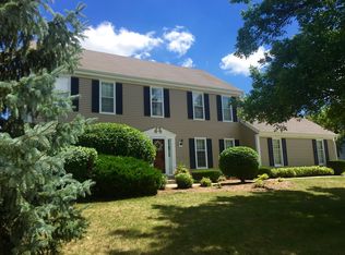 1060 Ridge Rd, Waukesha, WI 53186