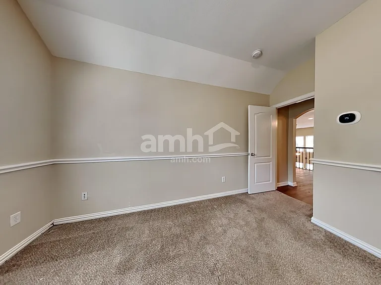 1245 Potter Ave — Photo 31