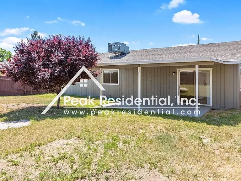 4154 Englewood St — Photo 16