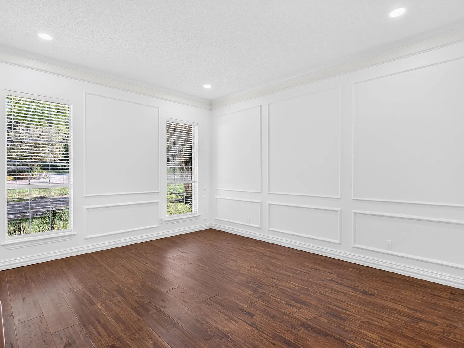 5 bed, 5.5 bath, 4160 sqft, $8,000 — Photo 3