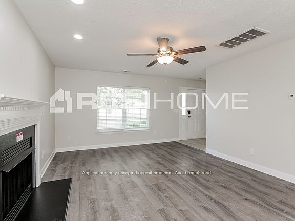 5th image of 3439 Dashiel Dr