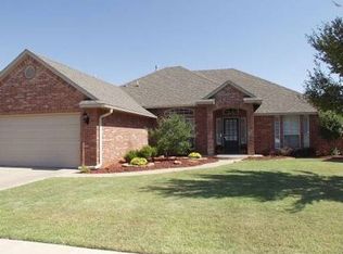 16112 Ledge Ln, Edmond, OK 73013