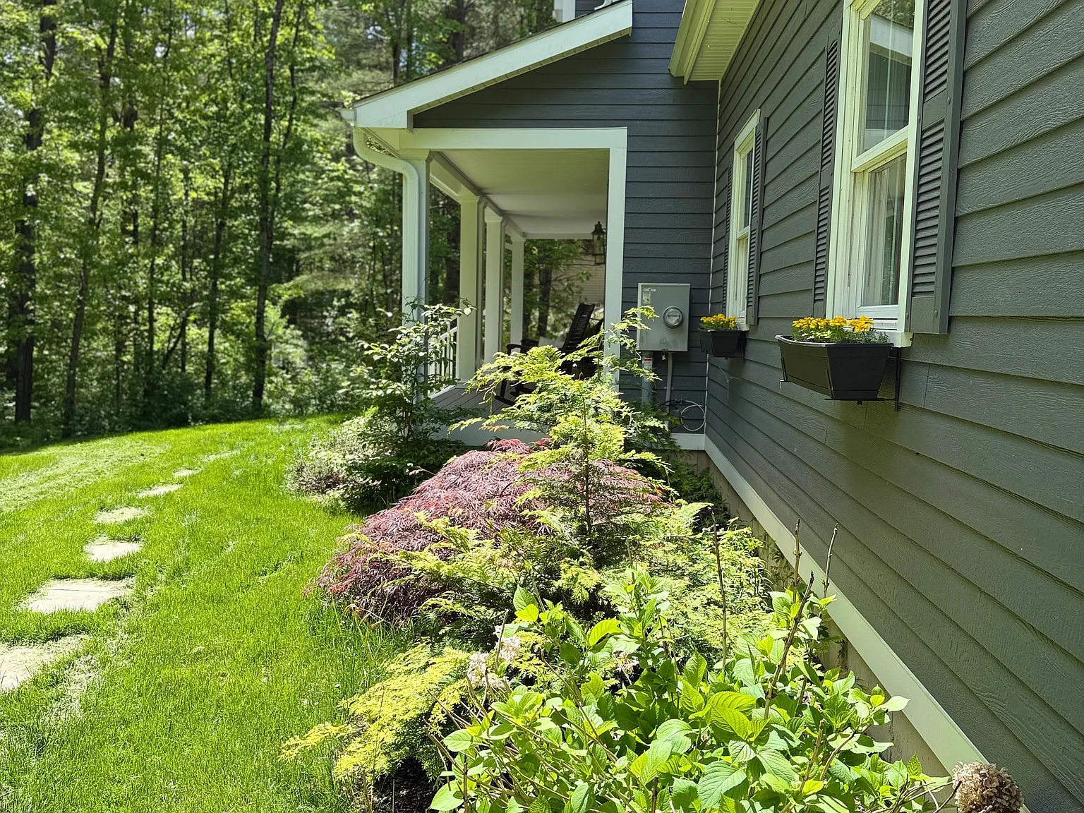 73 Cornwall Dr — Photo 4