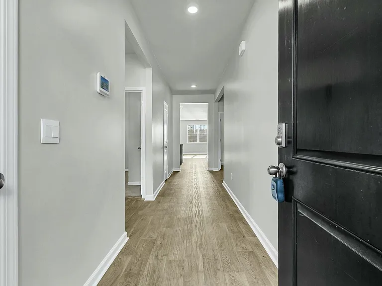 229 Grand View Xing — Photo 8