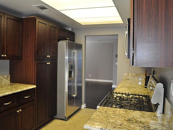 5th image of 10055 Melinda Way Unit 1