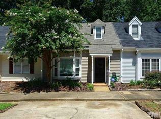 122 Carriage House Trl, Garner, NC 27529