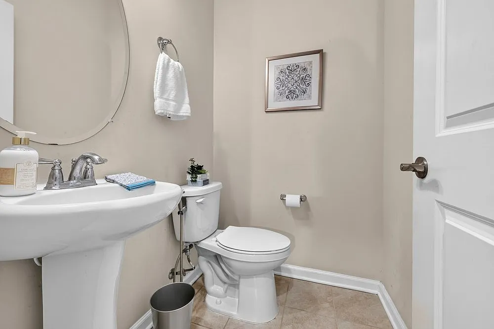 4 bed, 3.5 bath, $5,100 — Photo 4