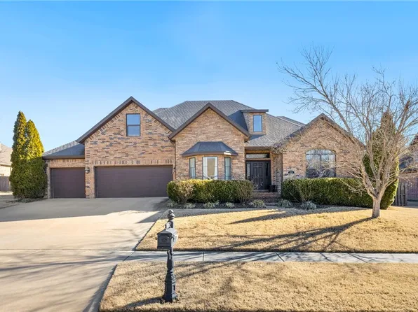 2772 N Signet Pl, Fayetteville, AR 72703