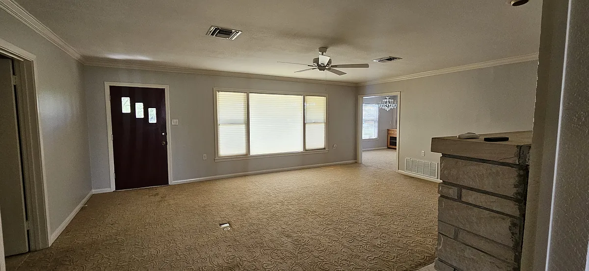 Building Photo - 737 Oakdale Dr