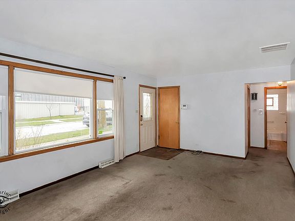 5th image of 1305 Peggy Ln
