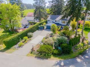 1345 Garrett Pl, Cowichan Bay, BC V0R1N2