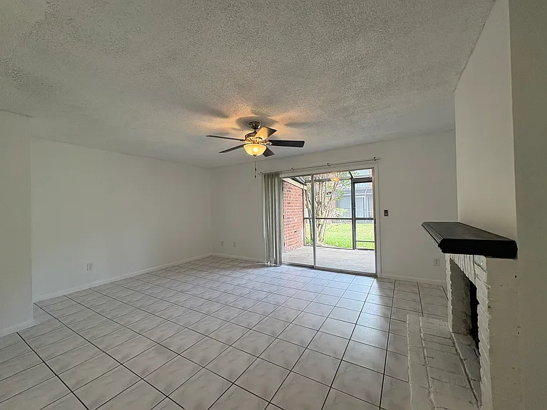 5159 Picadilly Circus Ct — Photo 9