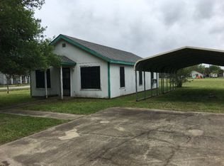 511 Fannin St, Edna, TX 77957