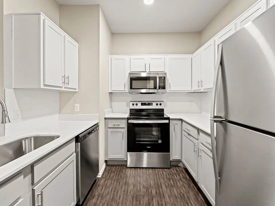 Ellie Apartments
