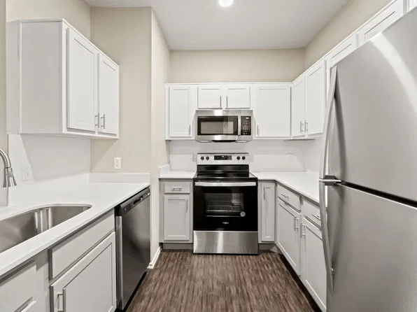 Ellie Apartments