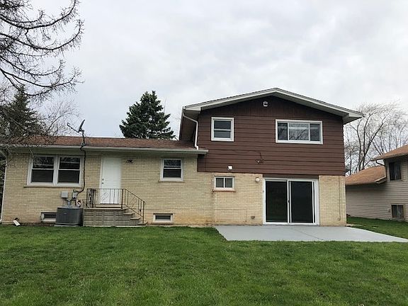 5th image of 22505 Lakeshore Dr