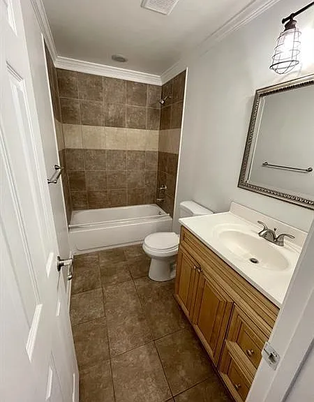 8940 Bay Dr — Photo 8