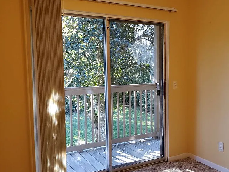 2300 Twelve Oaks Dr #B7 — Photo 16